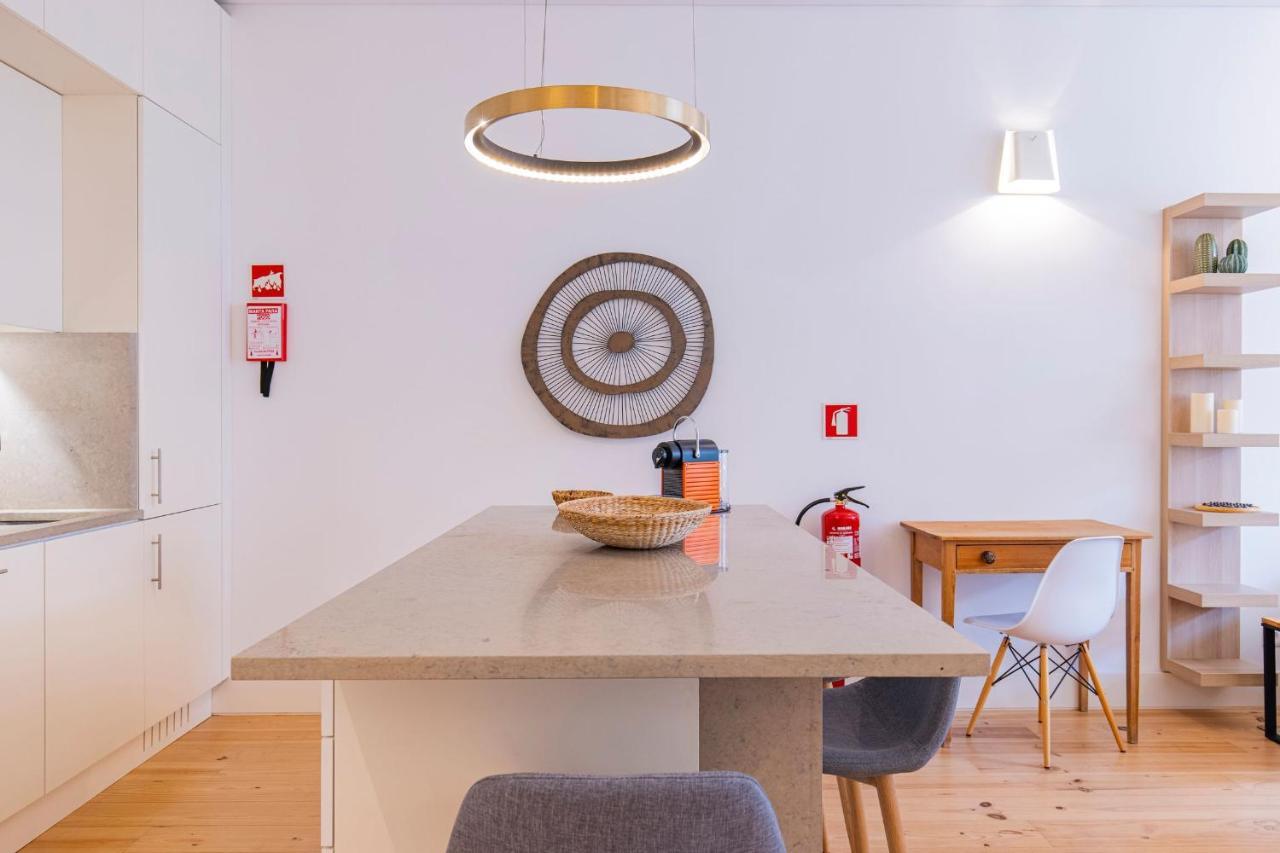 Modern Rustic Flat In Santos By Lovelystay Lisbon Luaran gambar